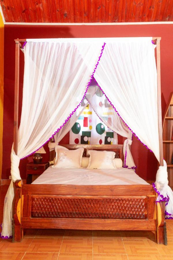 Bohobe Naboty Bed & Breakfast Toliara Exterior photo